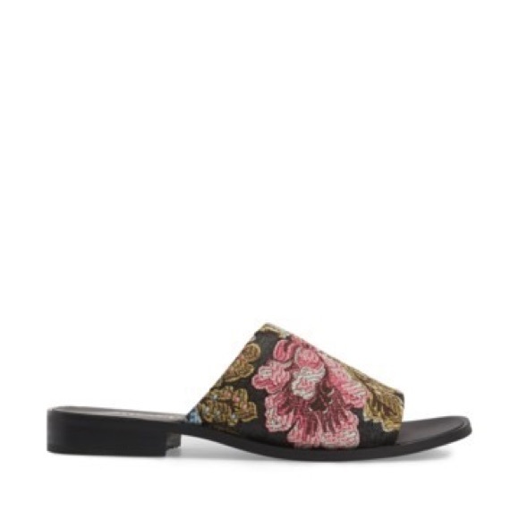 Embroidered Brocade Open Toe Flat Mule Slides - Picture 3 of 4